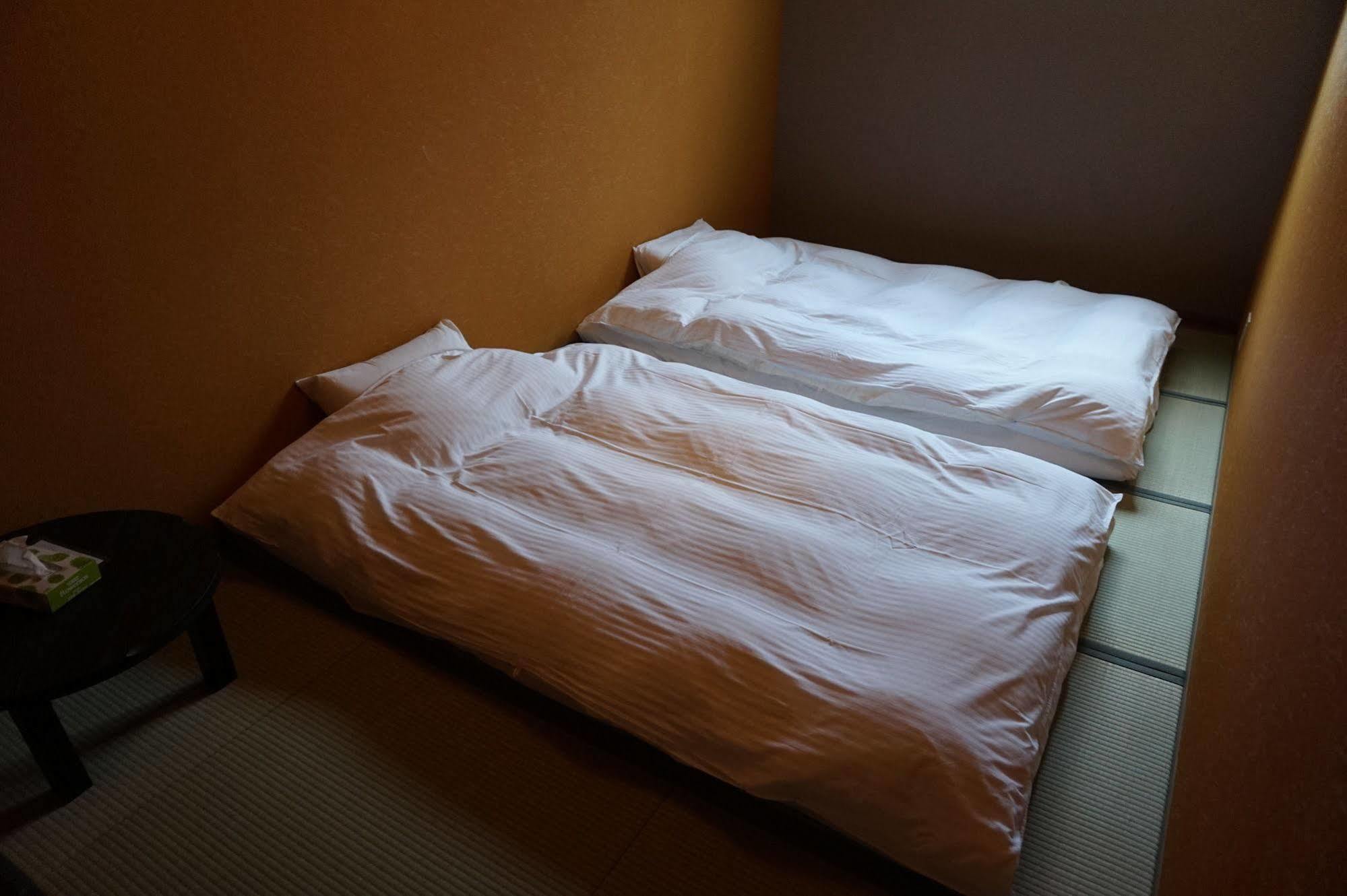 Uni Hostel אוסקה מראה חיצוני תמונה