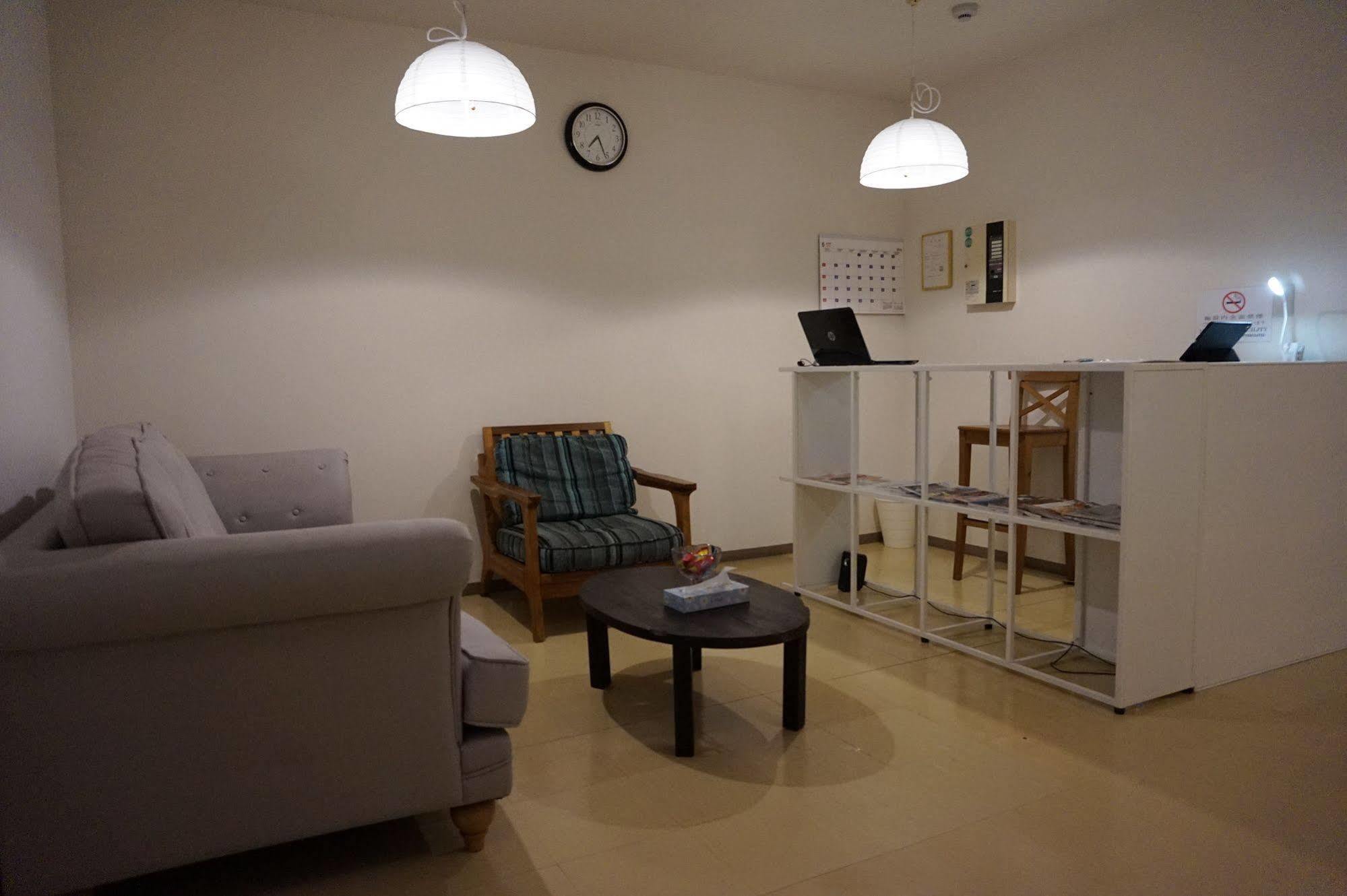Uni Hostel אוסקה מראה חיצוני תמונה