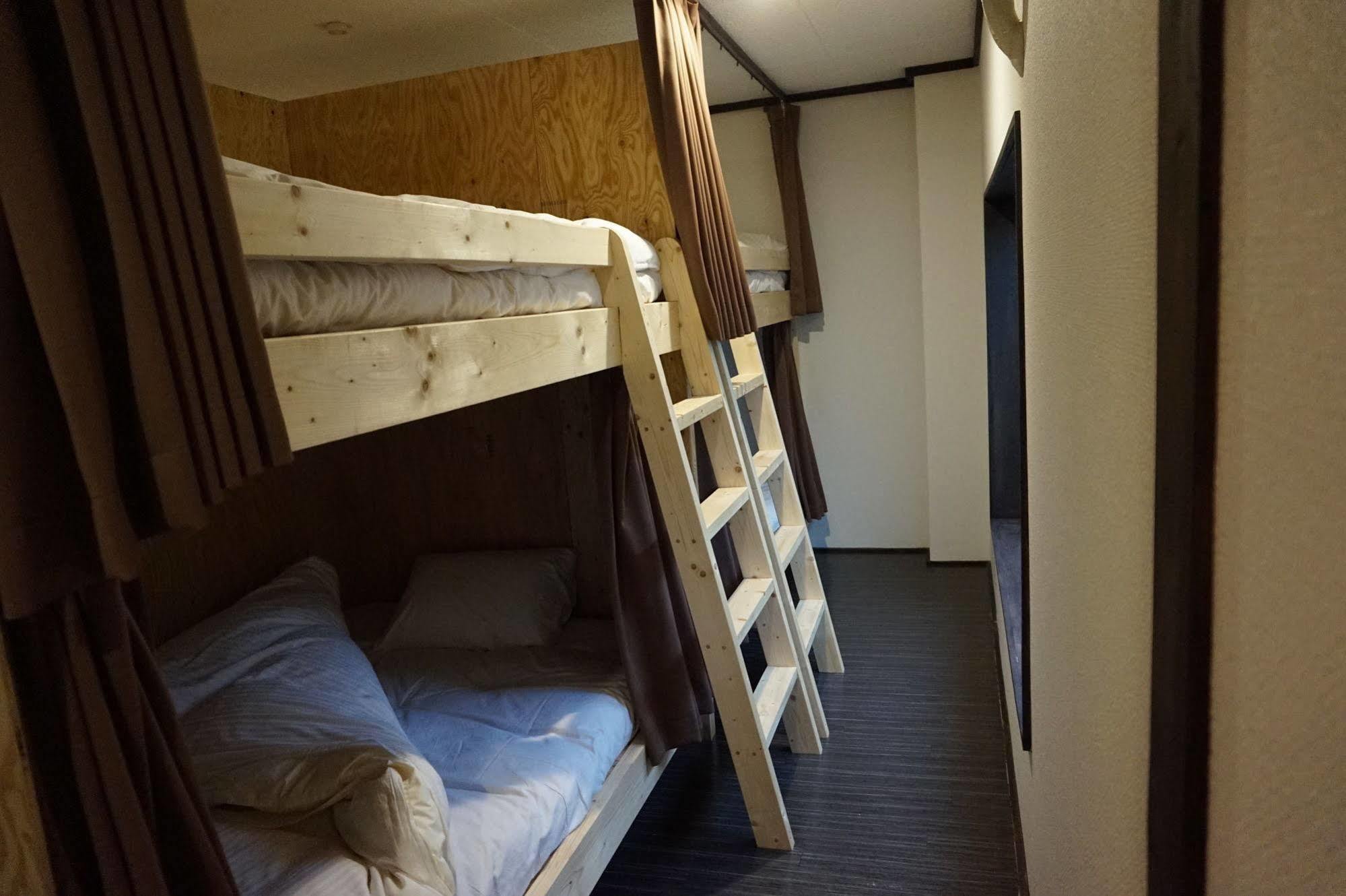Uni Hostel אוסקה מראה חיצוני תמונה